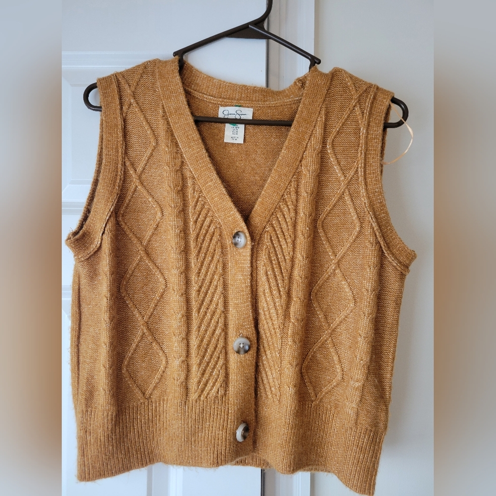 Jessica Simpson cropped sweater vest m